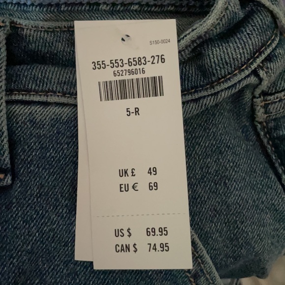 Hollister NWT “Ultra High Rise” Jeans with pockets on front of legs size w27/5-R - Picture 2 of 2
